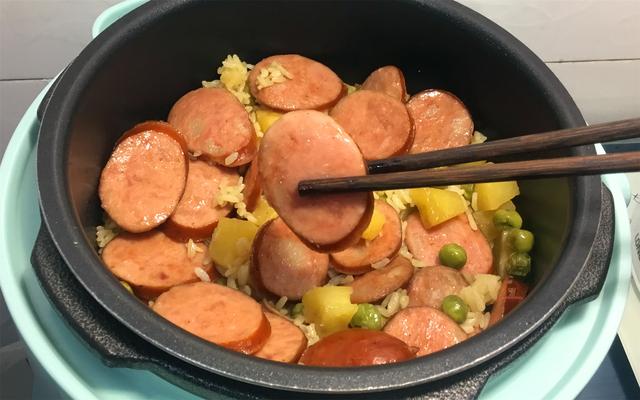 红肠怎么做好吃，红肠怎么炒好吃（营养美味懒人必备）