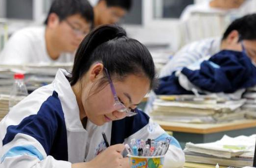 文科理科哪个更累(学文科好还是理科好)