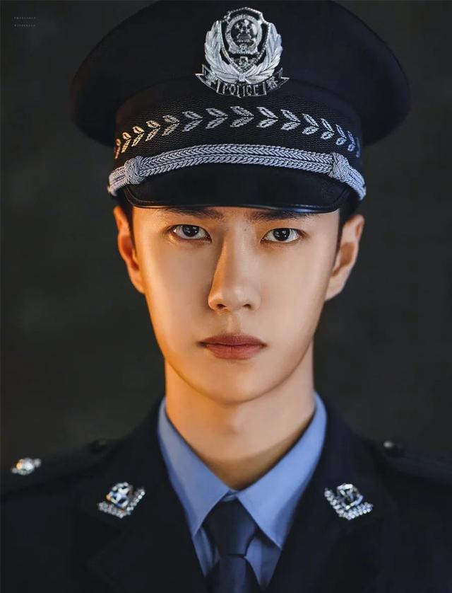 鼻梁的位置在哪，鼻梁的位置在哪个部位（她/他们的鼻子到底丑在哪儿）