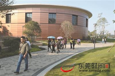 清澜山学校好不好（跟着东莞时报实探清澜山学校）