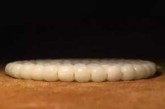 菩提根佛珠怎么养，菩提根佛珠怎样盘玩（菩提根的“盘玩大法”！）