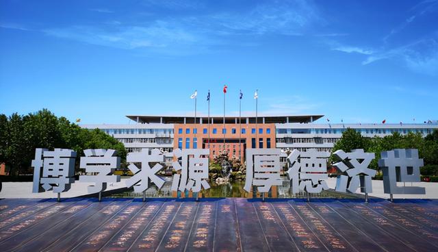 各医学院录取分数线，沈阳医学院2018年各省及各专业录取分数线及最低录投档线（承德医学院临床医学投档分529）