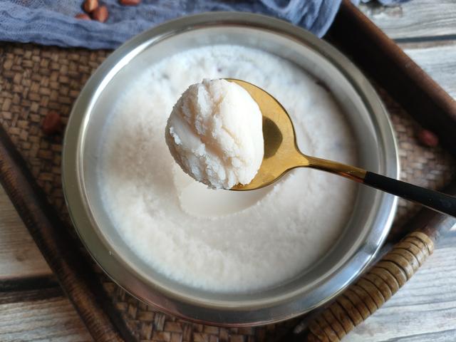 熬猪油怎么样又香又白，怎样熬猪油才又白又香（猪油又香又白无腥味）