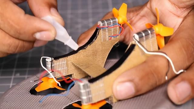 飞盘制作，飞盘局有多纵情声色? 飞盘媛们很主动, 阔少们也不手软（遥控飞盘的制作方法）