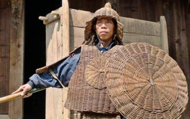 动口又出力猜一个字，动嘴又出力猜个字（脑筋急转弯：十字对十字）