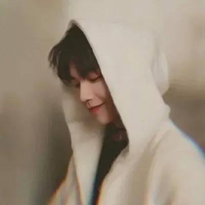 airpods电量怎么看，ins成熟帅气真人魅力男生头像 远渡人间惊鸿宴微信（分享：帅气超A·男生头像）