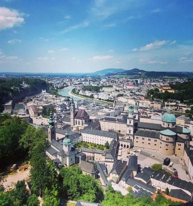 好听的城堡名字，有诗意的城堡名字（王的荣耀披着铠甲）