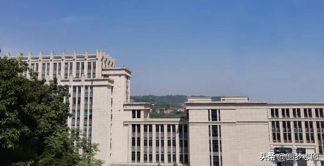 西南大学荣昌校区，西南大学荣昌校区与西南大学的区别是什么（荣昌校区：西南大学的特色校区）