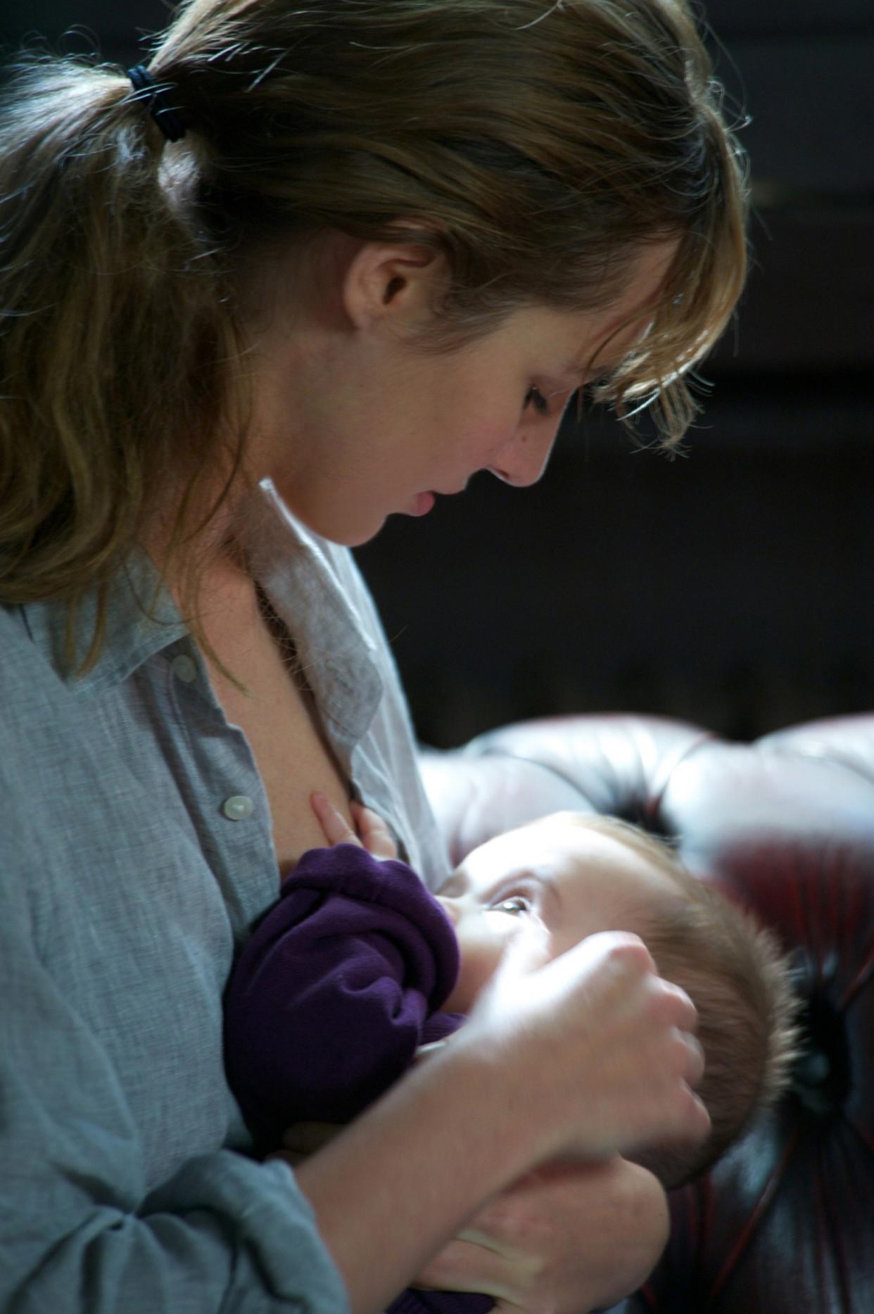 女人怀孕,生孩子,带娃有多辛酸?《一件幸福的事》看哭无数妈妈-