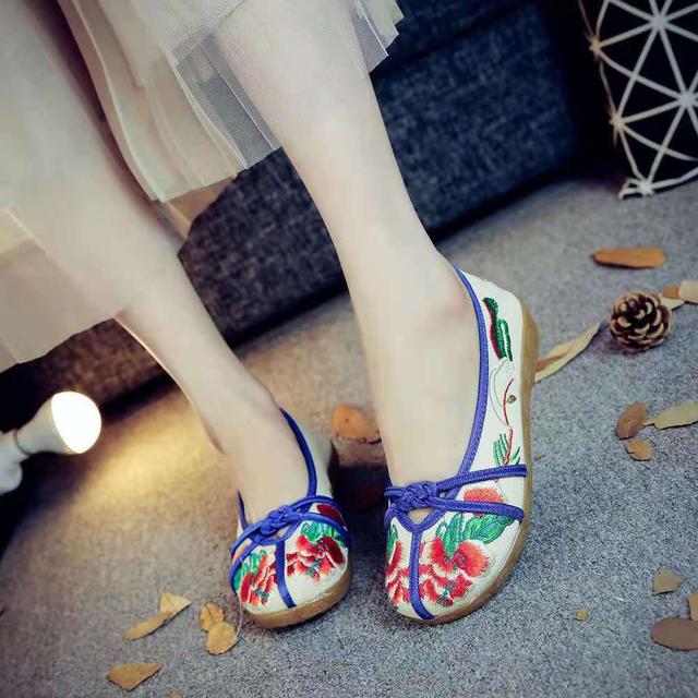 什么是正宗老北京布鞋，纯手工绣花的“老北京布鞋”