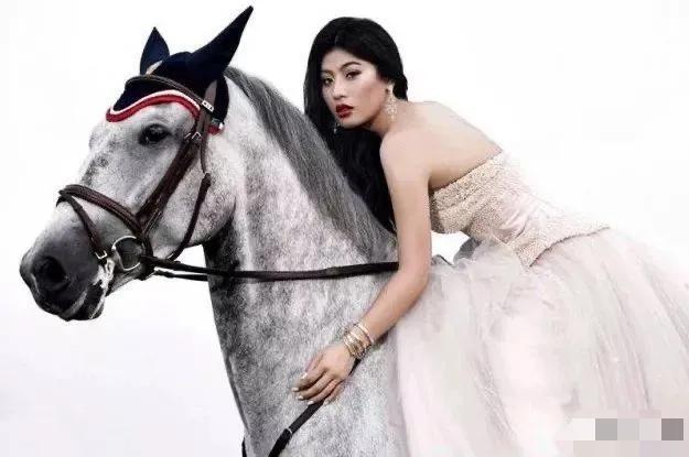 皇室公主三千金，阿联酋迪拜皇室公主告诉你（却活成了人生赢家的模样）