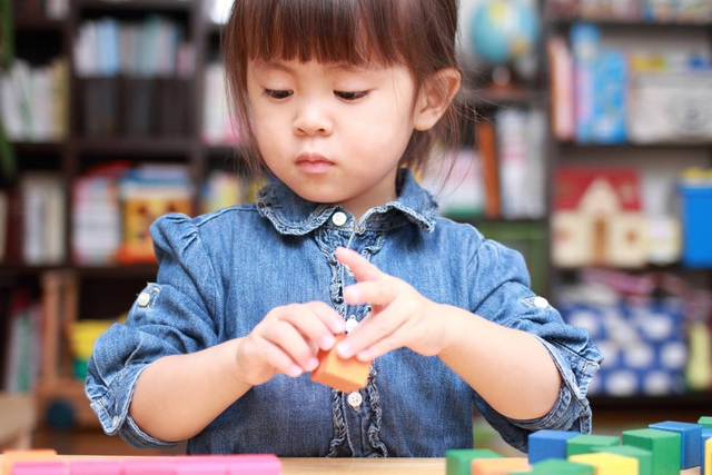 孩子叛逆期怎么管教最合适女孩，初中孩子叛逆期怎么管教最合适女孩（叛逆期的孩子不是洪水猛兽）