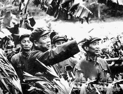 中国最年轻的将军是吴忠吗，开国少将吴忠的妻子（毛主席评价他：吴<无>忠者）