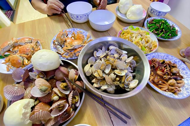 癞蛤蟆怎么吃，癞蛤蟆怎么吃到天鹅肉（有一道是“土豆炖蛤蟆”）