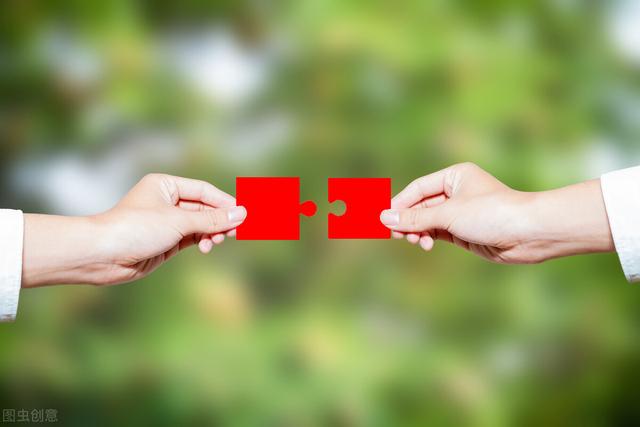 怎样做一个遵纪守法的公民，日常生活中怎样做一个遵纪守法的公民（做一个学法、懂法、守法、用法的好公民）