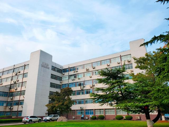 湖北工业大学是一本还是二本，湖北工业大学几本大学（高考多少分才能考上这所高校呢）