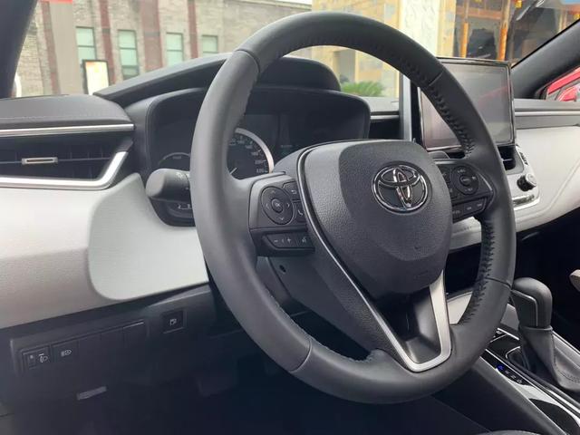 雷凌混动车型吗，雷凌混动排量（能抢走喜欢昂克赛拉的年轻人）