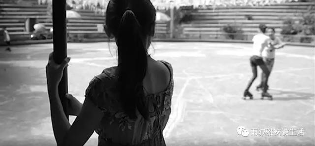 冷色系女头/快乐是个奢侈品，微信头像，冷色系女头/快乐是个奢侈品（雅安：一城梧桐伴流年）