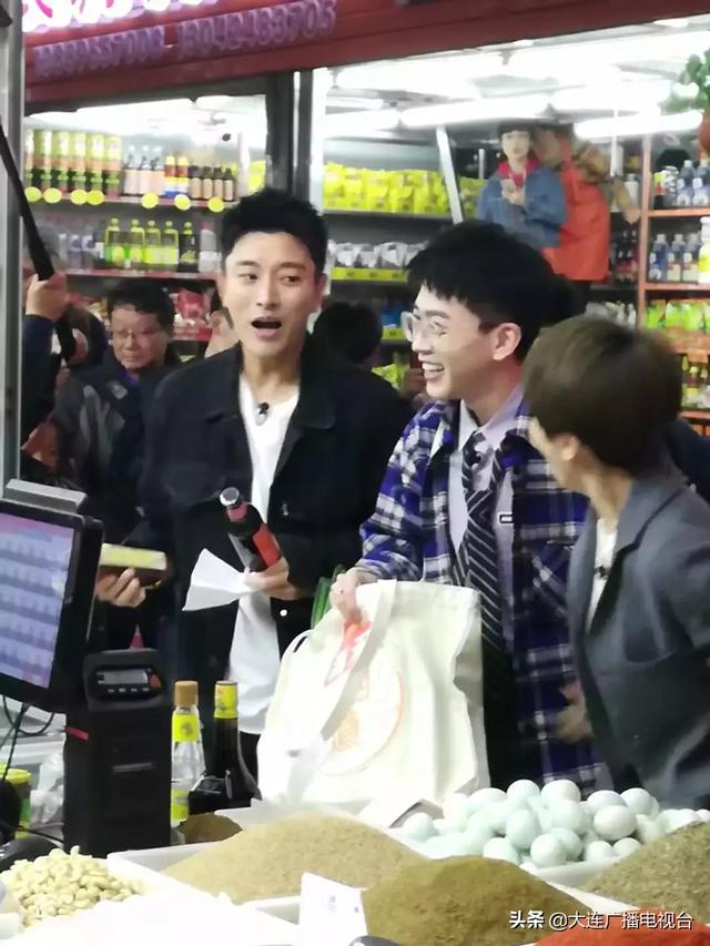 贾乃亮是哪里人，贾乃亮是歌手还是演员（是的，而且是瓦房店）