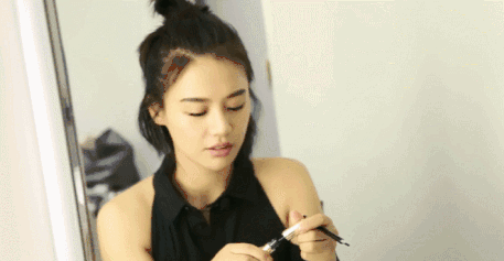 唇膏的英文，唇膏的英文怎么写（\