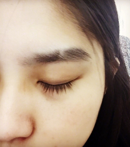 睫毛增长液的成分是什么，睫毛增长液的成分是什么药（亲测睫毛增长液）