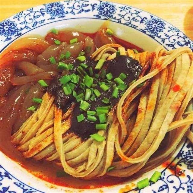 粉鱼的做法和配方，做粉鱼的方法大全图片（陕西渭南地区的特色面食）