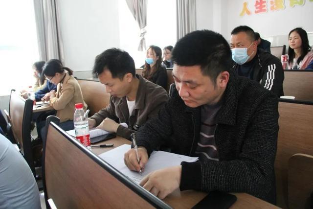 教育局是干什么的，教育局是什么机关（中小学教师想调动到教育局）