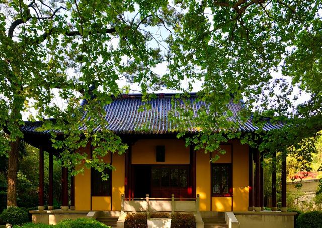 南京雨花台风景区，南京火车站到雨花台风景区怎么走（南京4A红色景区走红）