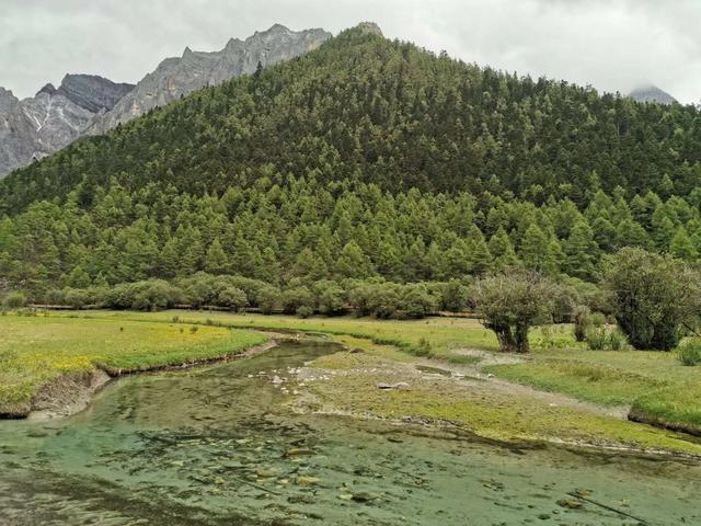 稻城亚丁几月份去最好，11月去稻城亚丁要注意什么（让稻城亚丁自己告诉你什么时候去亚丁最美）