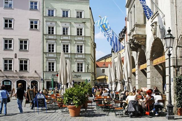 加拿大人均收入，加拿大人均工资（能过上衣食无忧的生活吗）