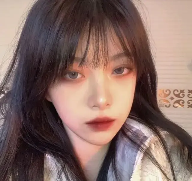 快乐的小辣妹，微信头像，快乐的小辣妹（可我是一个只会吃辣条的妹妹）