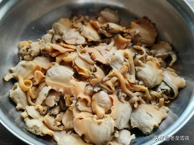 河蚌肉的功效与作用，河蚌肉的功效与作用煲什么最好（河蚌肉和这个食材一起炒）