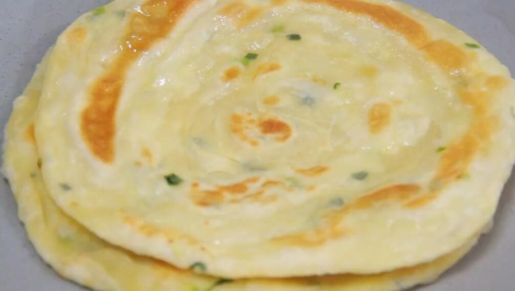 【蔥花薄餅】做法步驟圖 5分鐘解決早餐 真香-起舞食譜網(wǎng)