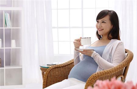 什么年纪属于晚育，什么年纪算晚育（女人这个岁数便是高龄产妇）
