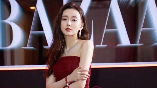 “三学博士”江铠同：接连三人还能全身而退，只因李湘是她干妈