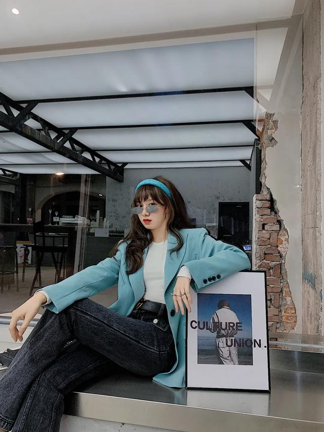 御姐是什么样的女生，什么叫御姐型的女生（优雅时髦尽显成熟韵味）