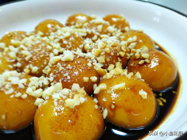 红糖馅汤圆的做法，一口一个两碗不够吃