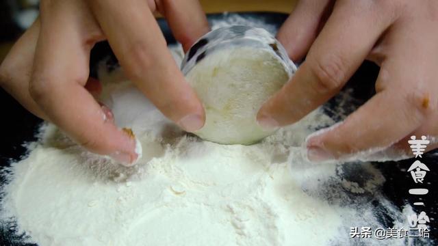 香酥茄子怎么做才酥，怎样做酥茄子（酥炸茄盒好吃有技巧）