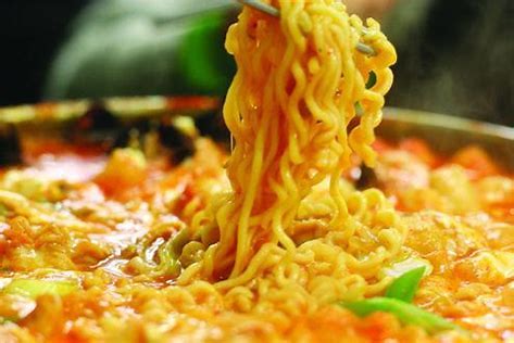 解鎖泡面靈魂吃法-起舞食譜網