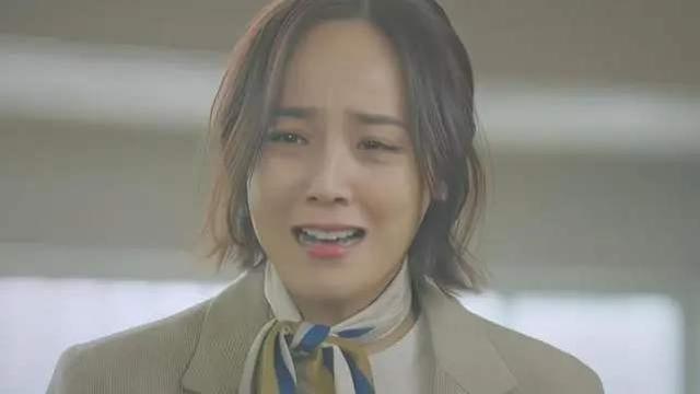 韩剧顶楼露娜和雪雅是同一个人吗，韩剧顶楼雪雅和露娜是一个人演的吗（《顶楼》中露娜母女的角色为什么引起评论区一致倒伐）