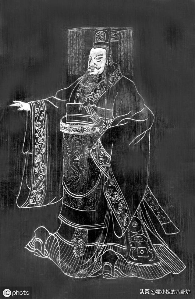 兵马俑的来历故事，兵马俑的来历（秦始皇欲传位子孙万代）