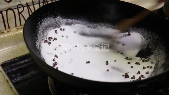 腌制鱼放什么调料，做鱼前腌鱼放什么调料（保存时间越长吃起来越香）