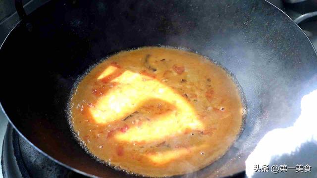 水煮肉丸子的家常做法简单，水煮肉丸子的做法最正宗的做法窍门（厨师长教你肉丸汤的做法）
