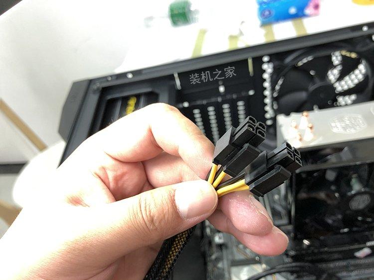 电脑主机的结构图解说明，主机箱内部结构图高清带名称及介绍