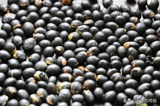 黑豆怎么吃，黑豆怎么吃治疗脱发（做一次够吃半个月）