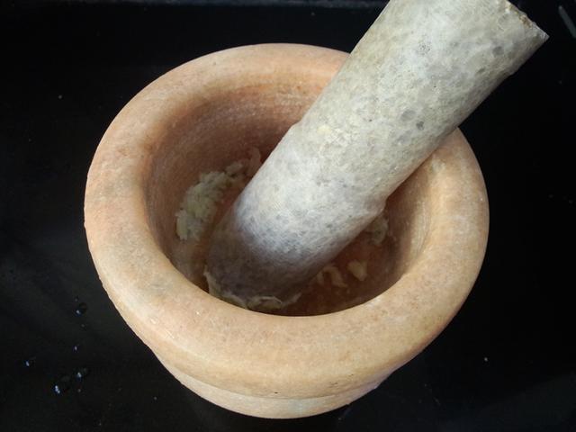 蒜香法棍的家常做法，隔着屏幕都闻得到香味