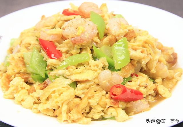 炒虾仁怎么炒好吃，冬瓜炒虾仁怎么炒好吃（厨师长做虾仁炒鸡蛋）