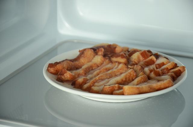 微波炉和烤箱的区别，烤箱排名前十品牌（微波炉、光波炉、空气炸锅、电烤箱）