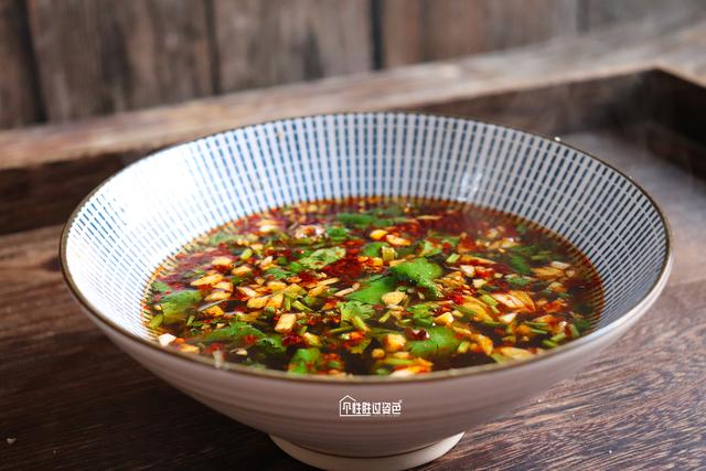 四川正宗酸辣粉，最好吃的酸辣粉牌子排行榜（开店20年的老师傅教您正宗酸辣粉做法）