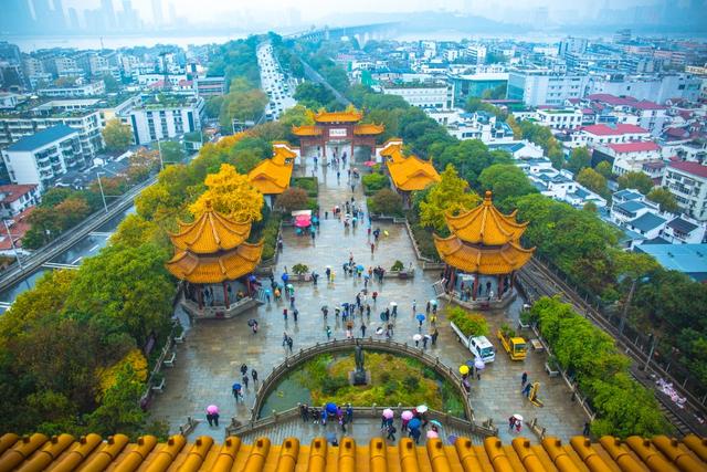 黄鹤楼在哪个城市，黄鹤楼位于哪个省份（黄鹤楼位于中国哪个省份）
